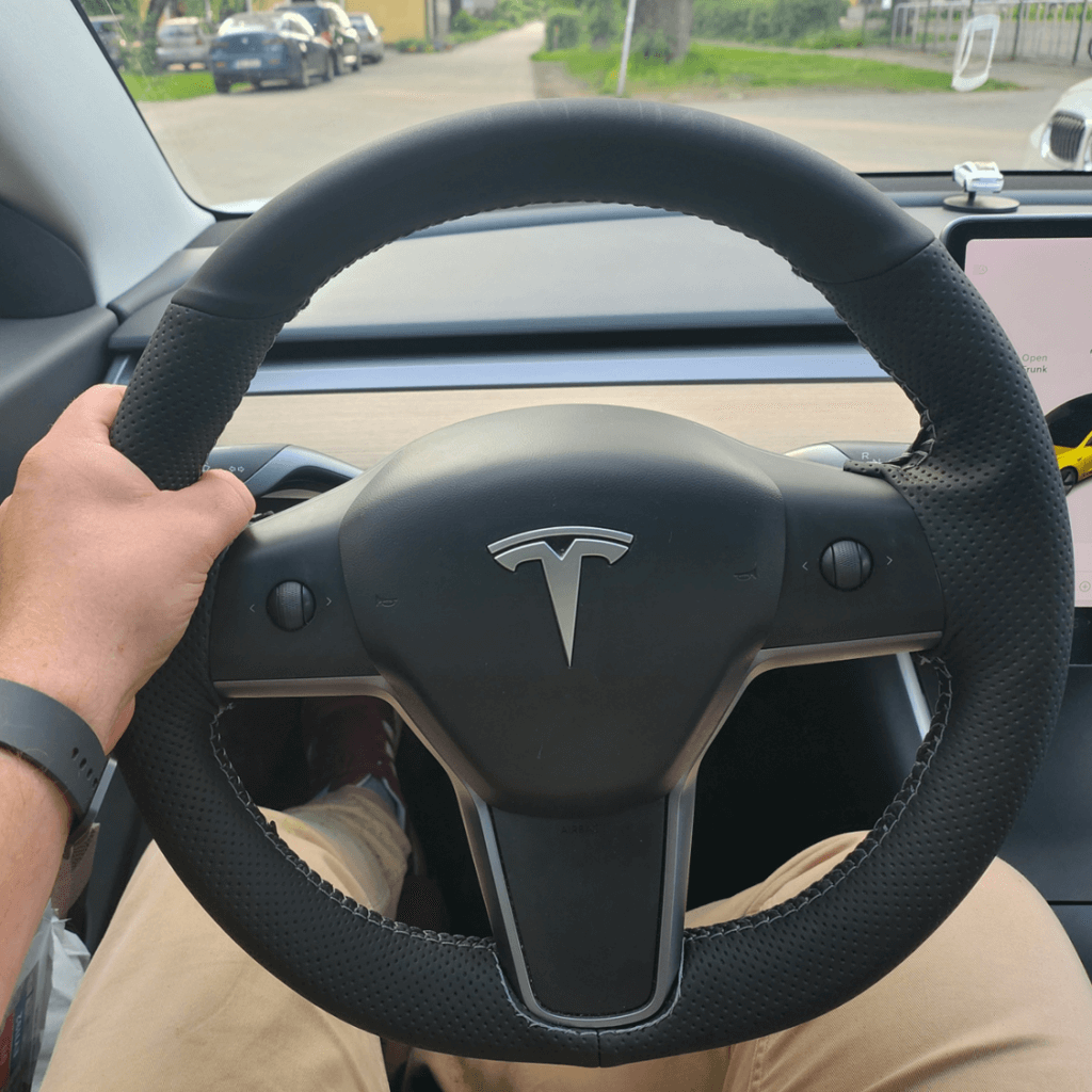 Tesla Model 3 ssteering wheel cover
